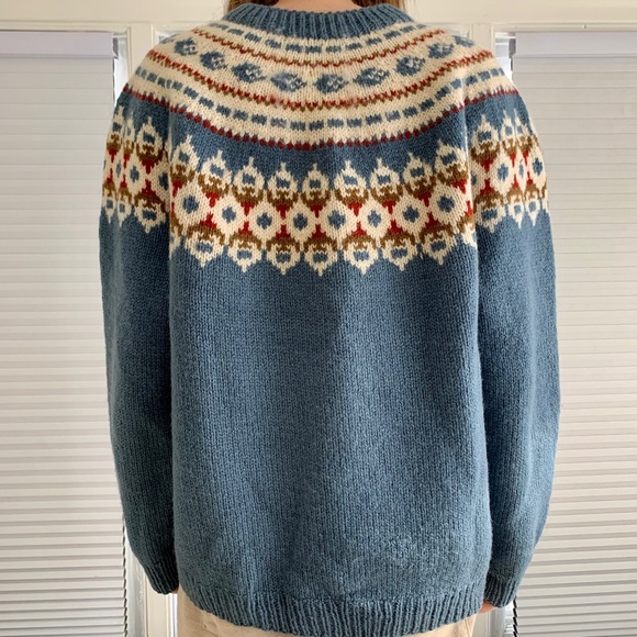 Scandinavian Traditional Pattern Sweater - Picture 4 of 6